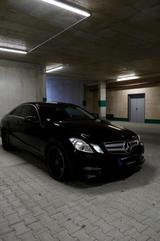 Mercedes-Benz E 250 Coupé CDI BlueEFFICIENCY | AMG Styling - Mercedes-Benz E 250 mit Diesel-Antrieb: Coupe