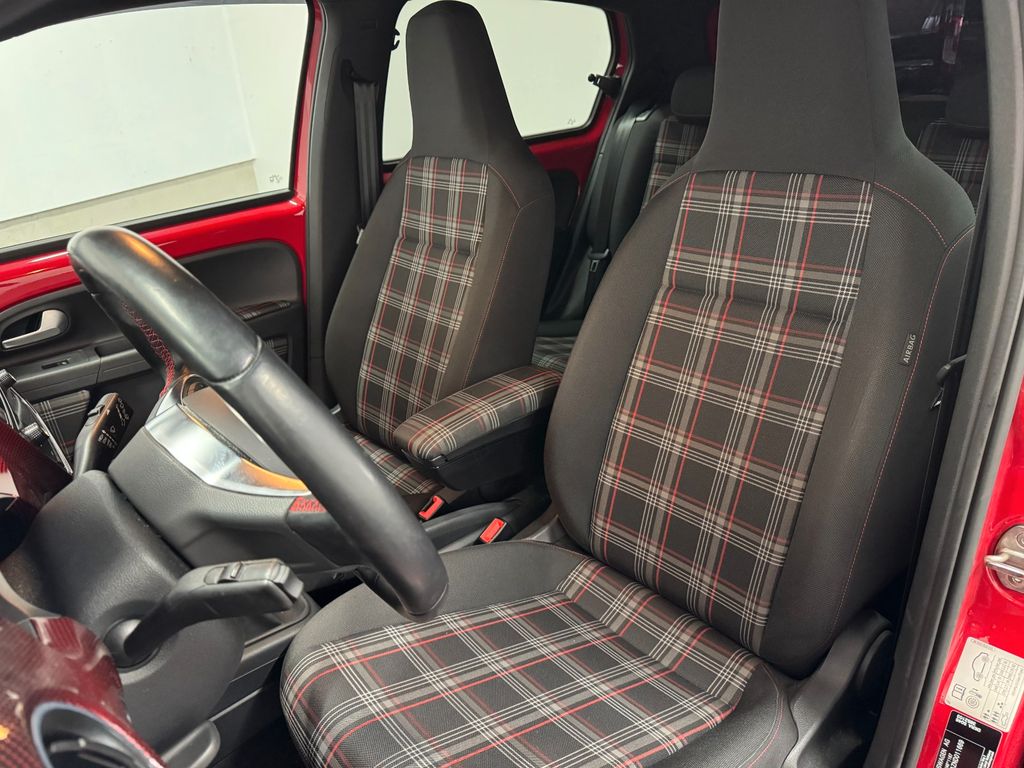 VW up! GTI*SHZ*BEATS*H&R GEWINDE*ABGASANLAGE*1. HD* VW up! GTI*SHZ*BEATS*H&R GEWINDE*ABGASANLAGE*1. HD*