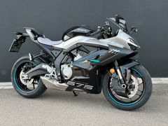 CFMOTO 675 SR-R NEBULA BLACK +++ SOFORT VERFÜGBAR