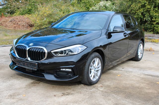 BMW 118 i Sport Line*LEDER*NAVI*SPHA*