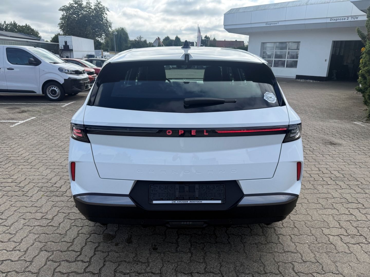 Fahrzeugabbildung Opel Grandland 1.2 Edition SHZ+LHZ+Kamera+Allwetter