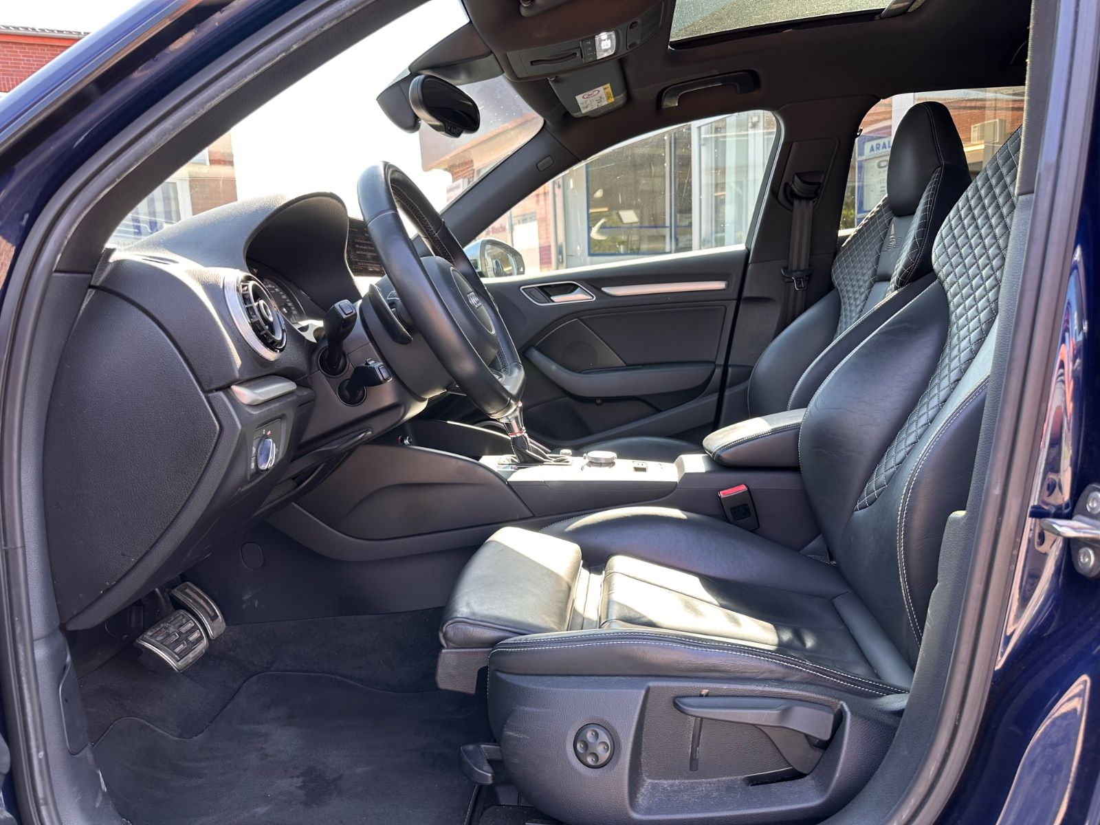 Fahrzeugabbildung Audi S3 Sportback 2.0 TFSI quattro Pano/Leder/B&O/LED
