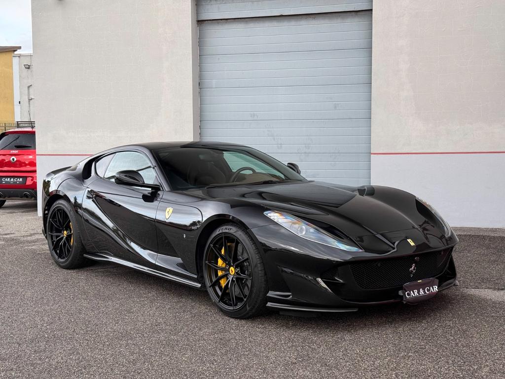 Ferrari 812 6.5 V12 Superfast DCT F1