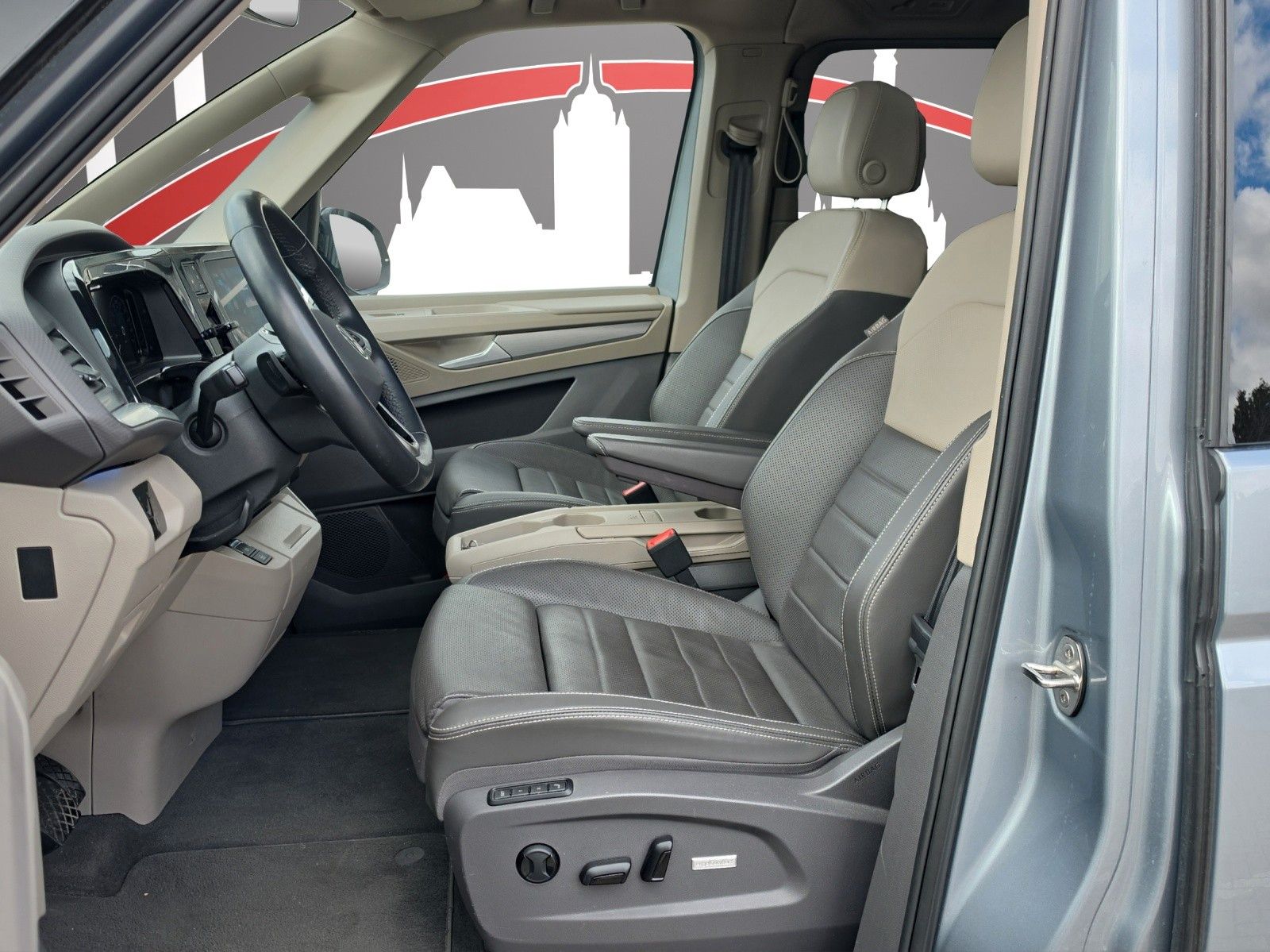 Fahrzeugabbildung Volkswagen Multivan T7Edition lang 2.0TDi DSG AHK/STHZ/PANO