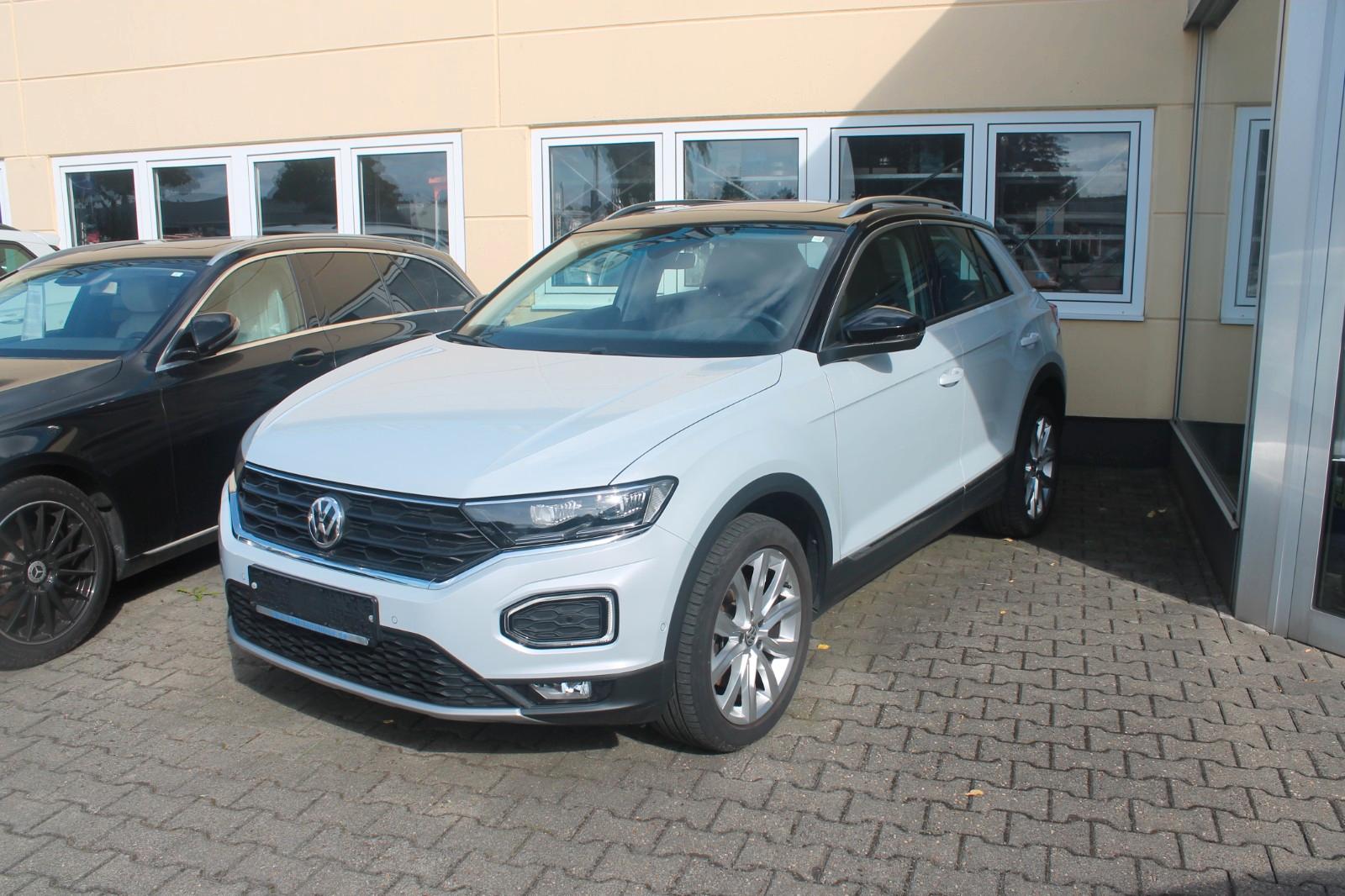 Volkswagen T-Roc 1.5 TSI ACT Style*LED*P-Dach*1.Hd*Navi*PDC