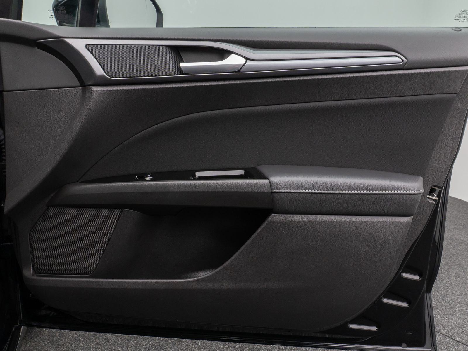 Fahrzeugabbildung Ford Mondeo Turnier Titanium Kamera AHK Winter 8fach