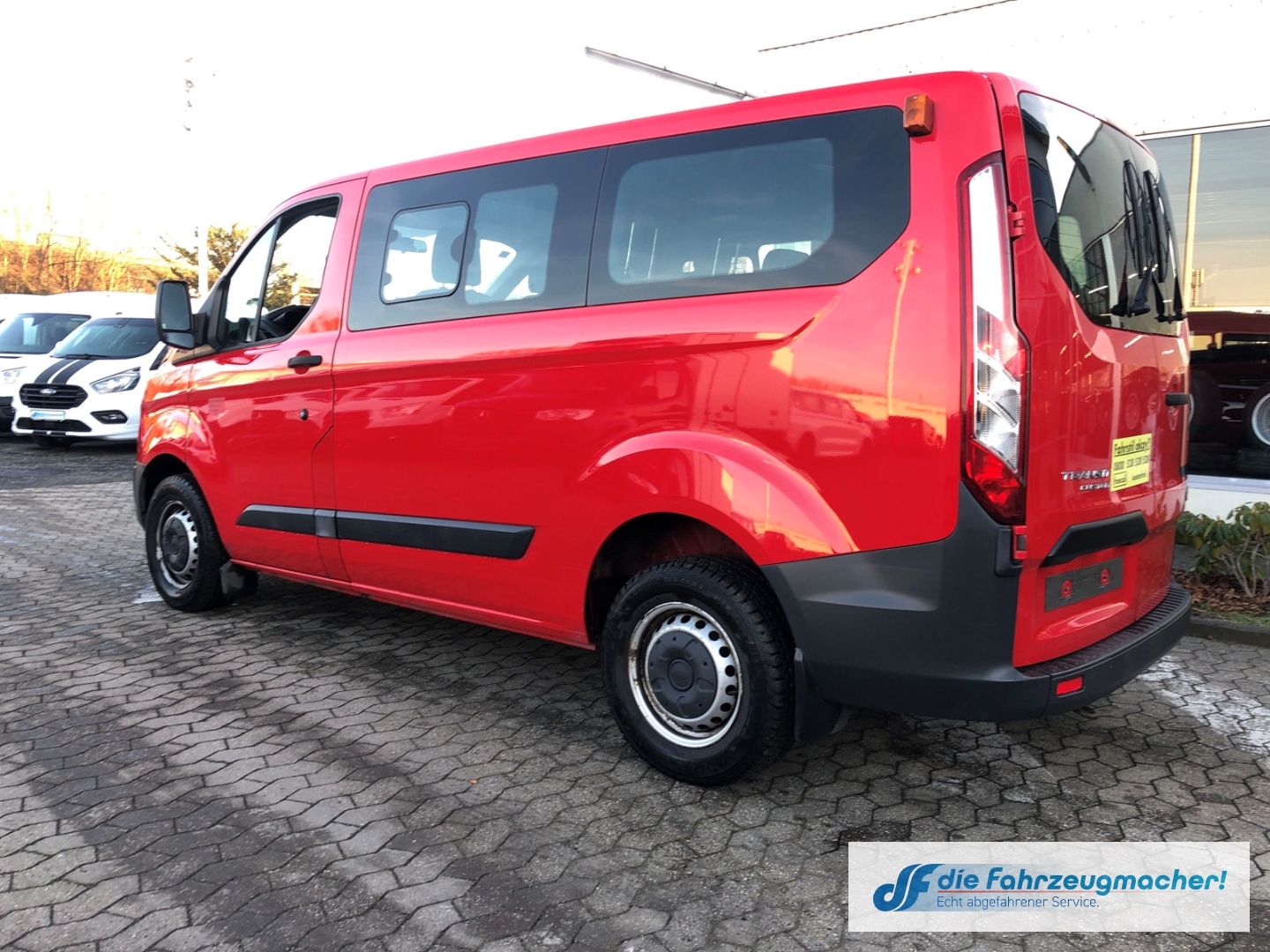 Fahrzeugabbildung Ford Transit Custom Kombi 300 L1 2.2 TDCi *8410 *EXPO