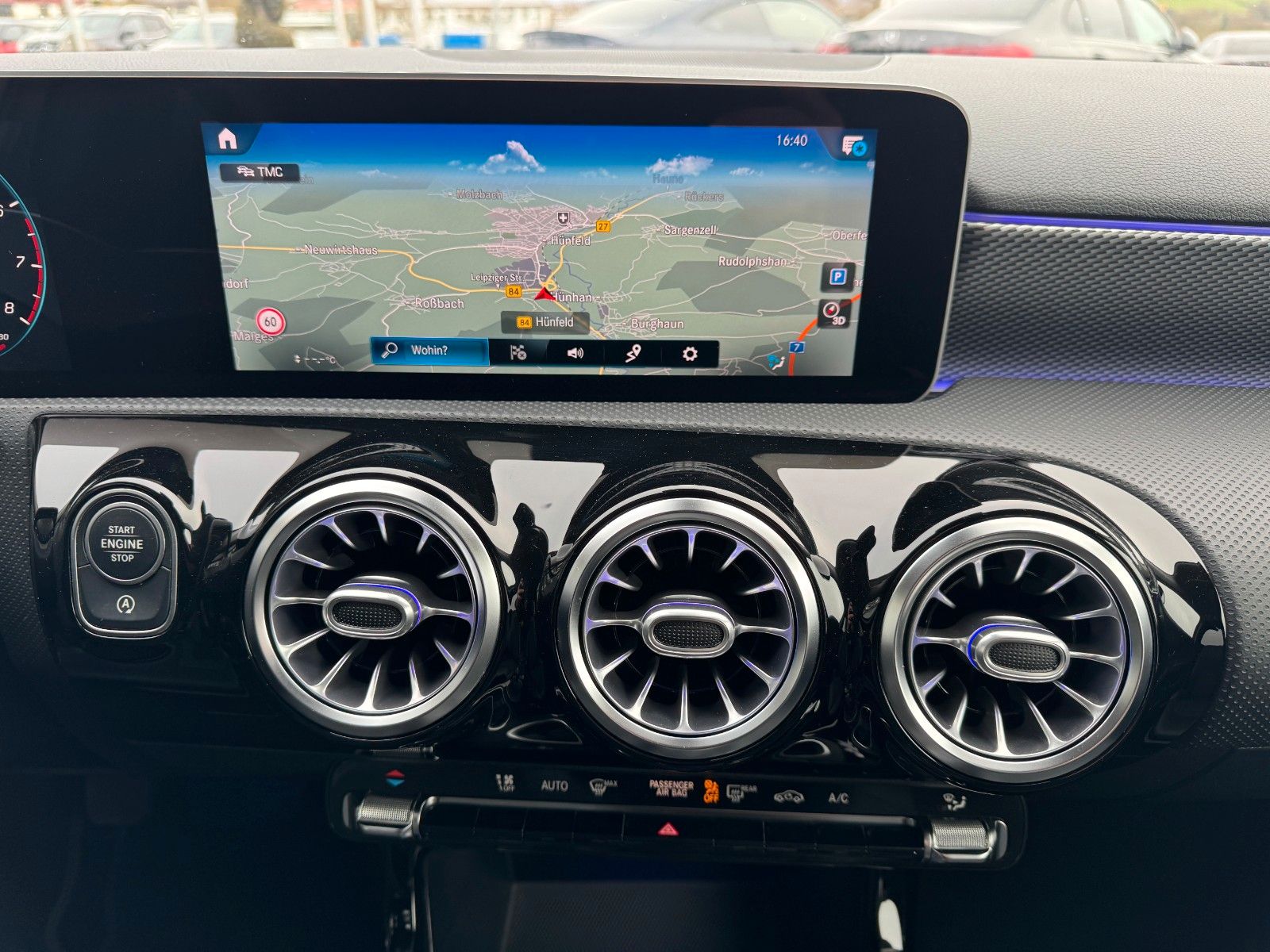 Fahrzeugabbildung Mercedes-Benz A 180 Progressive MBUX+LED+Ambiente+Carplay
