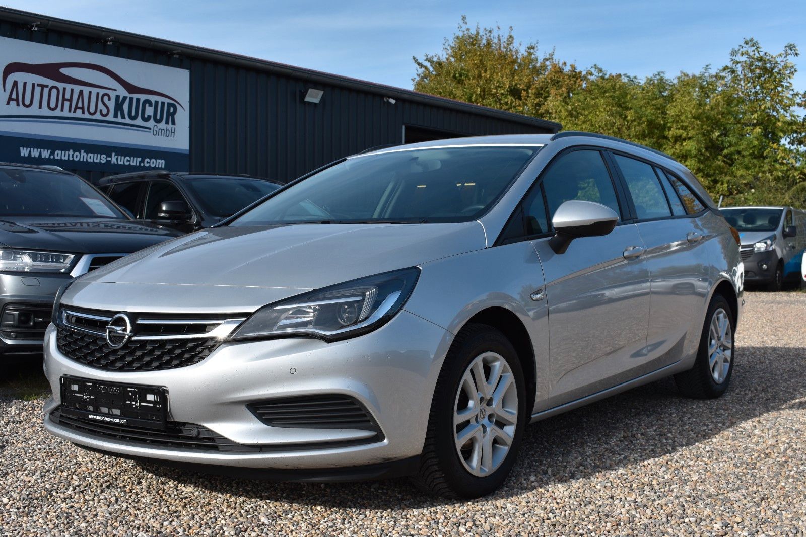Fahrzeugabbildung Opel Astra K Sports Tourer Edition KLIMA/PDC/TEMPOMAT