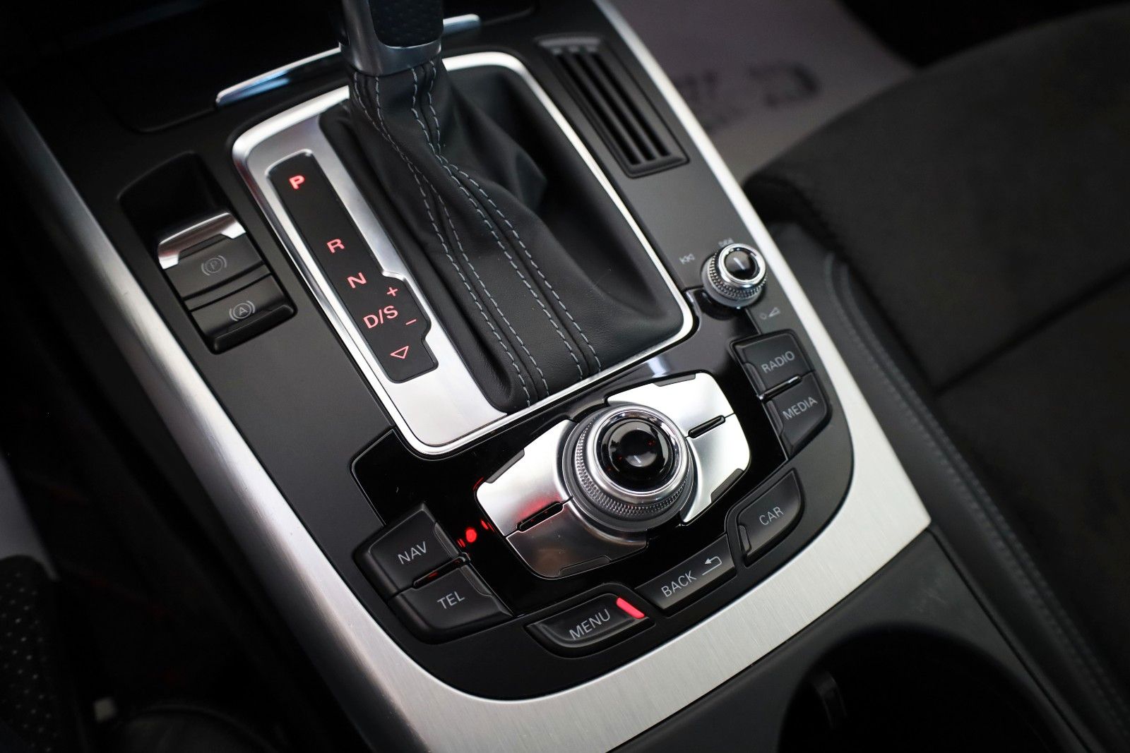 Fahrzeugabbildung Audi A5 SB 2.0 TFSI quattro S Line T.Leder,Navi,Xenon