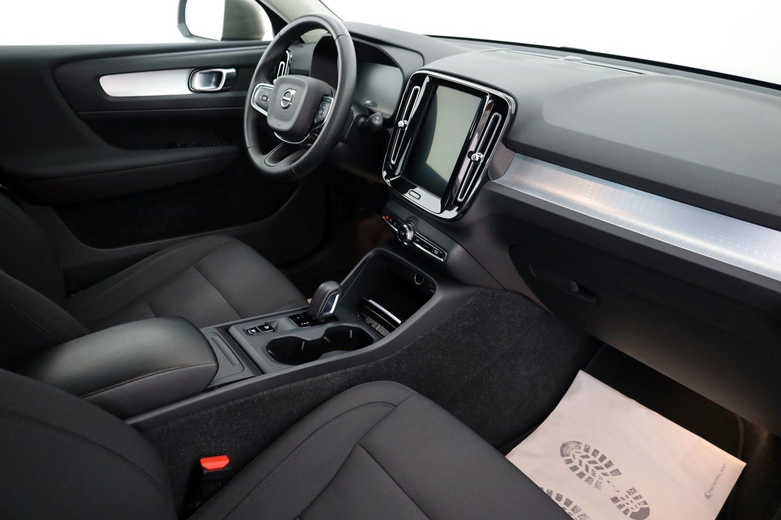 Fahrzeugabbildung Volvo XC40 Momentum Pro Navi,LED,Kamera,SH,Apple Car
