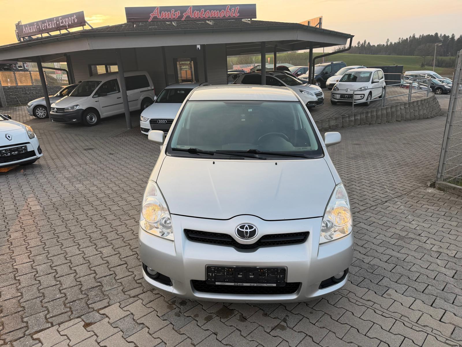 Toyota Corolla Verso 2.2 D-4D Team