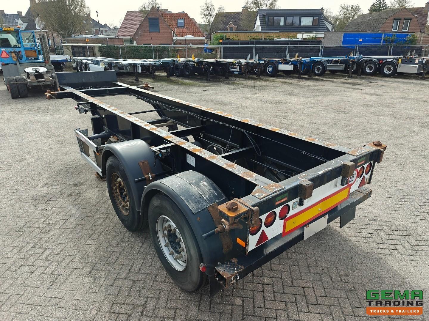 Renders EURO 700 20 Fuß - 2 Achsen, Mercedes - Scheibenb