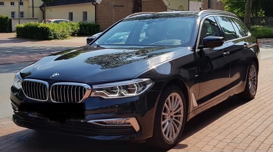 BMW 520d Touring G 31 Luxury Line, Saphireschwarz