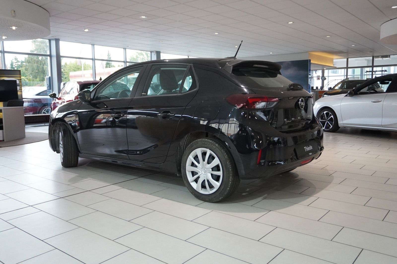Fahrzeugabbildung Opel Corsa F 1.2 FACELIFT NAVI/LED/KAMERA/VIRTU./DAB+
