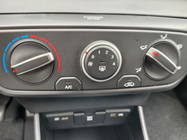 Hyundai i20 1.0 T-GDI Sitz- und Lenkradheizung