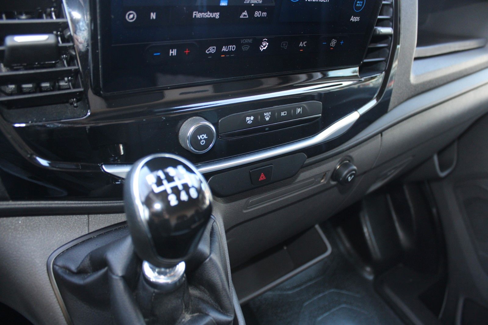 Fahrzeugabbildung Ford Transit L3 H2 TREND AHK NAVI 360° ACC WinterPak