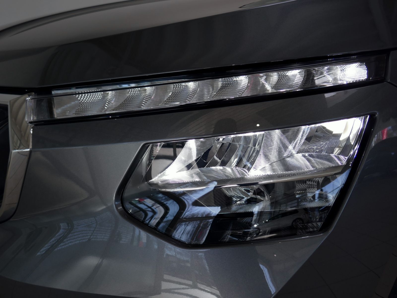 Fahrzeugabbildung SKODA Kamiq Essence 1.0 TSI DSG | LED PDC GRA App