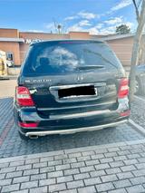 Mercedes-Benz Mercedes ml 350 - Mercedes-Benz ML 350 aus 2010