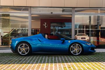 صورة 9 لـ 2022 Ferrari 296 GTS