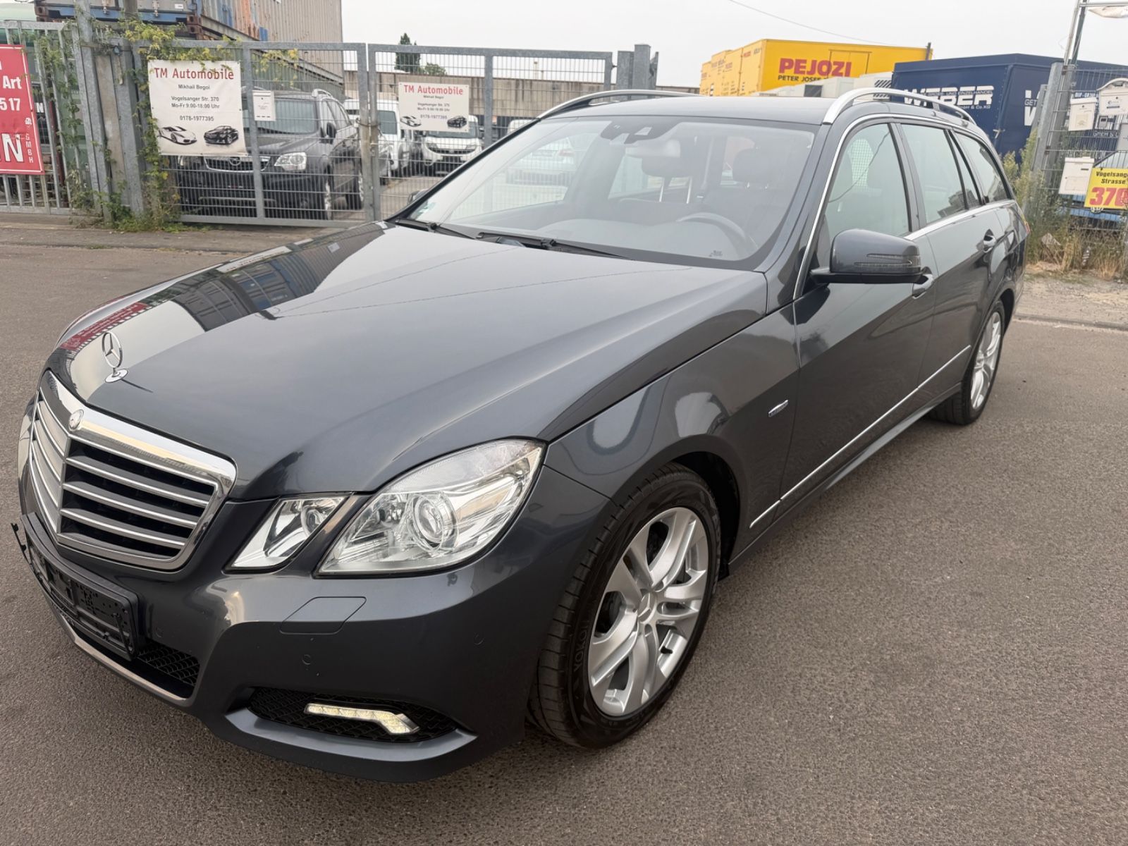 Mercedes E 220 - 1