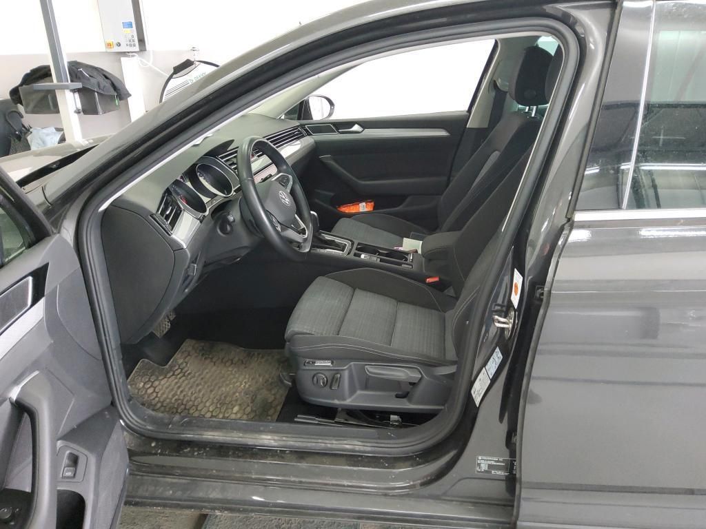 Volkswagen Passat Variant - Bild 15
