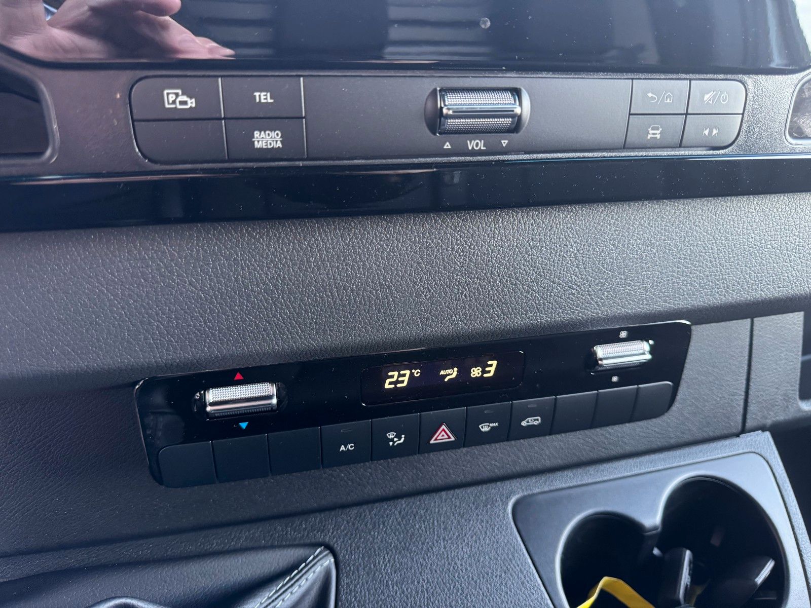 Fahrzeugabbildung Mercedes-Benz Sprinter 315 CDI 3665 Klima Kamera AHK