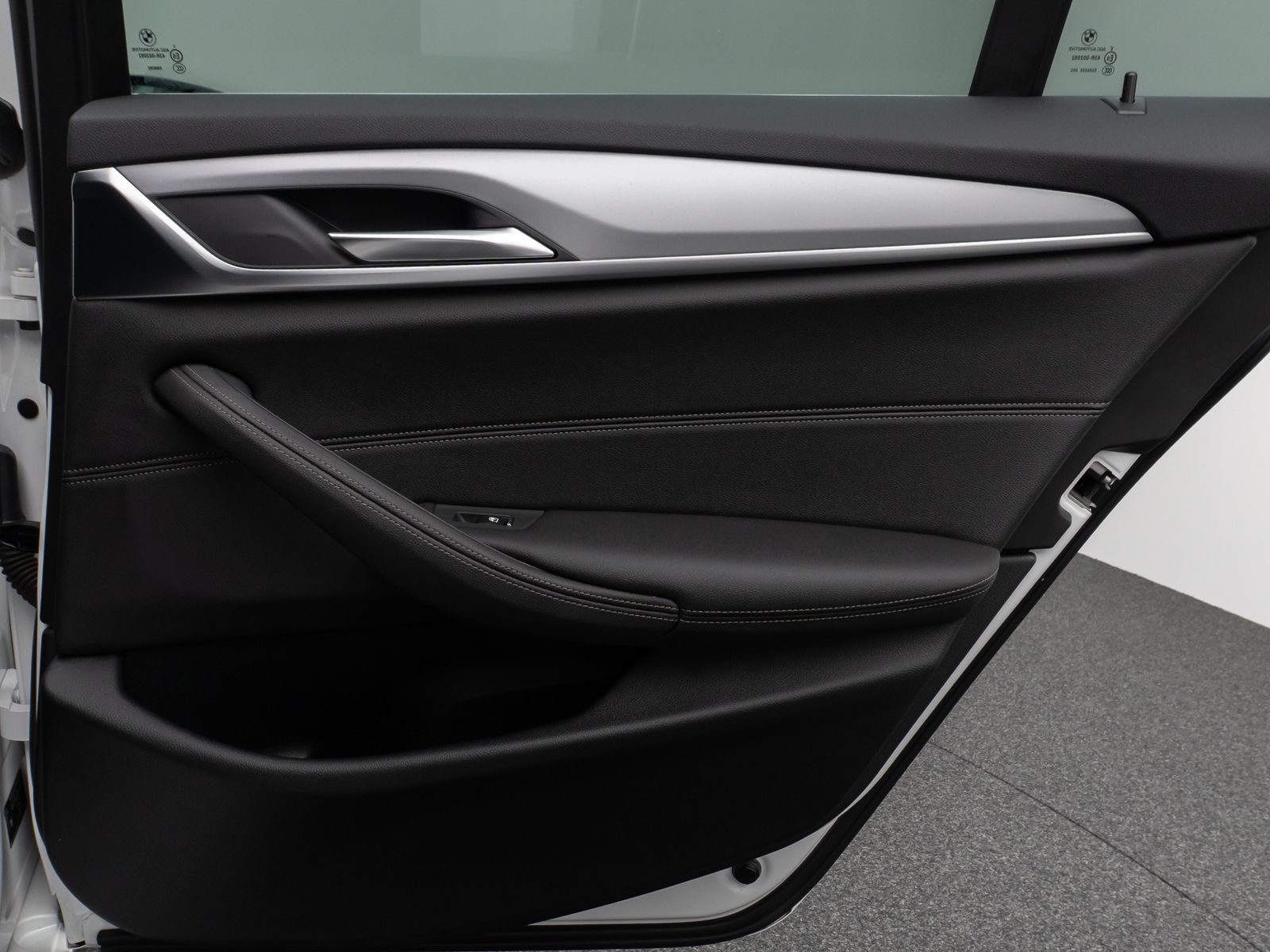 Fahrzeugabbildung BMW 520d Kamera DAB CockPitPlus Alarm Sport LED