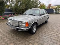 Mercedes-Benz 280 E W123 **1. HAND**