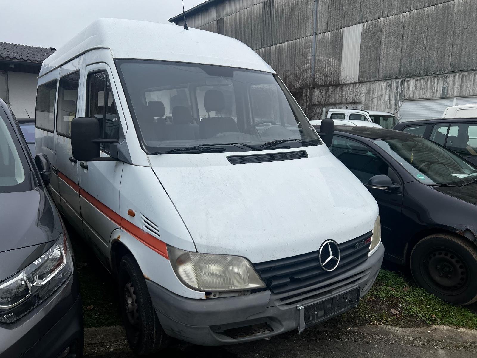 Mercedes-Benz Sprinter Kombi 208 CDI""9SITZER""