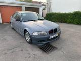 BMW 328i - - graue BMW 328