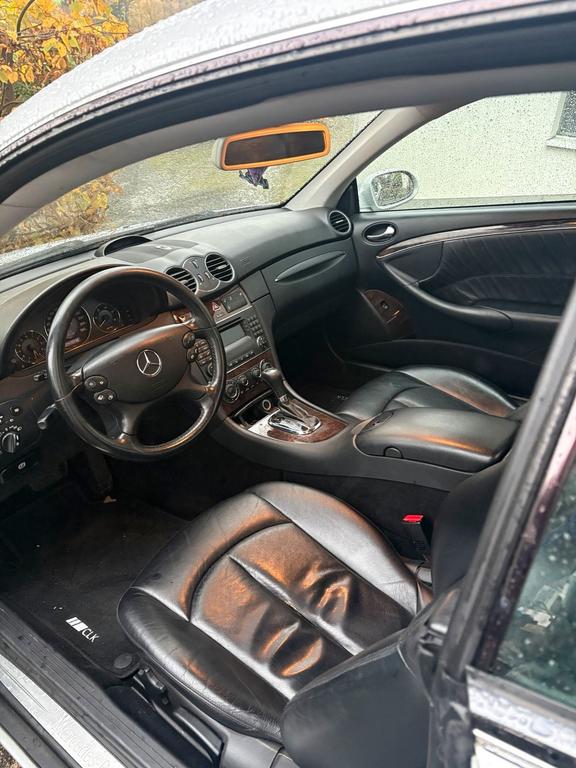 Mercedes-Benz CLK 320