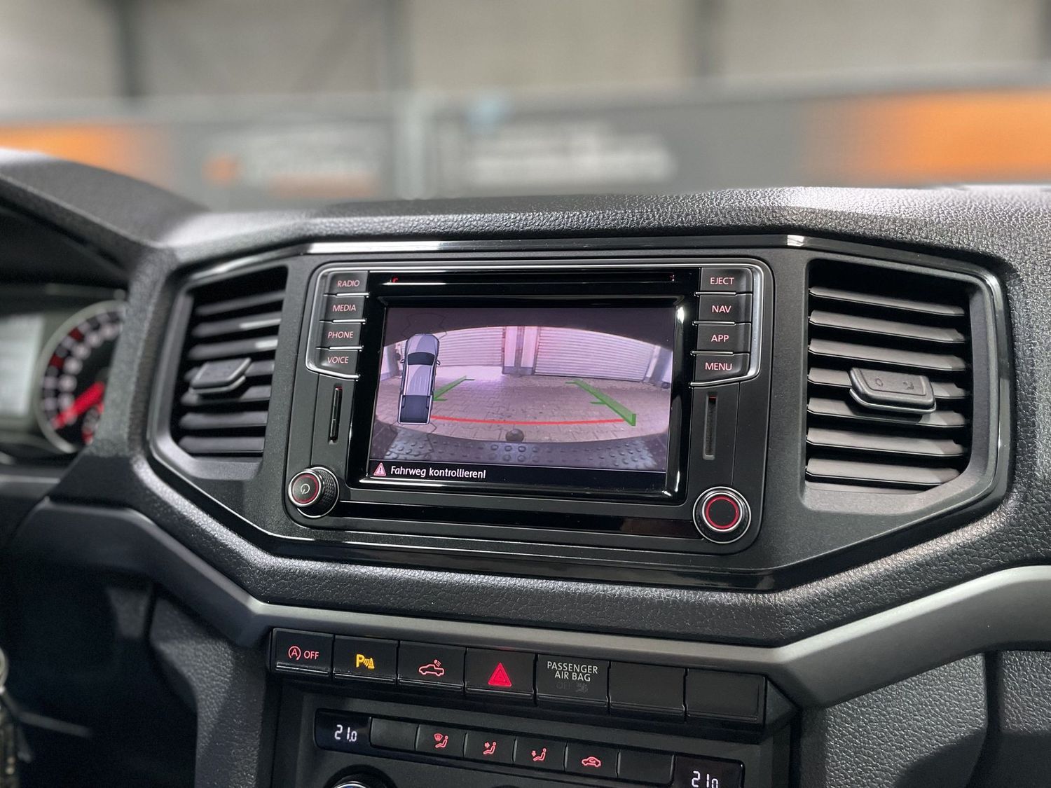 Fahrzeugabbildung Volkswagen Amarok Comfortline DoubleCab 4Motion#Bi-Xenon#AH