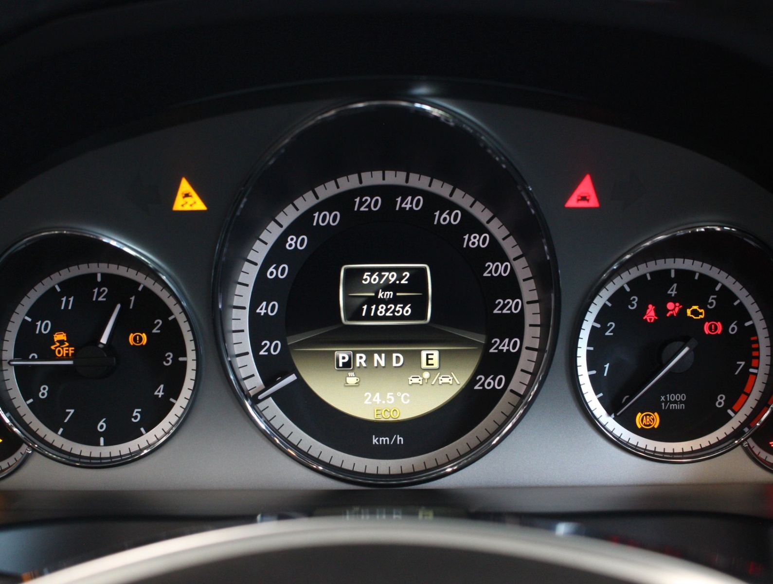 Fahrzeugabbildung Mercedes-Benz E 350 Cabriolet AMG-Line*Kamera*2.Hand