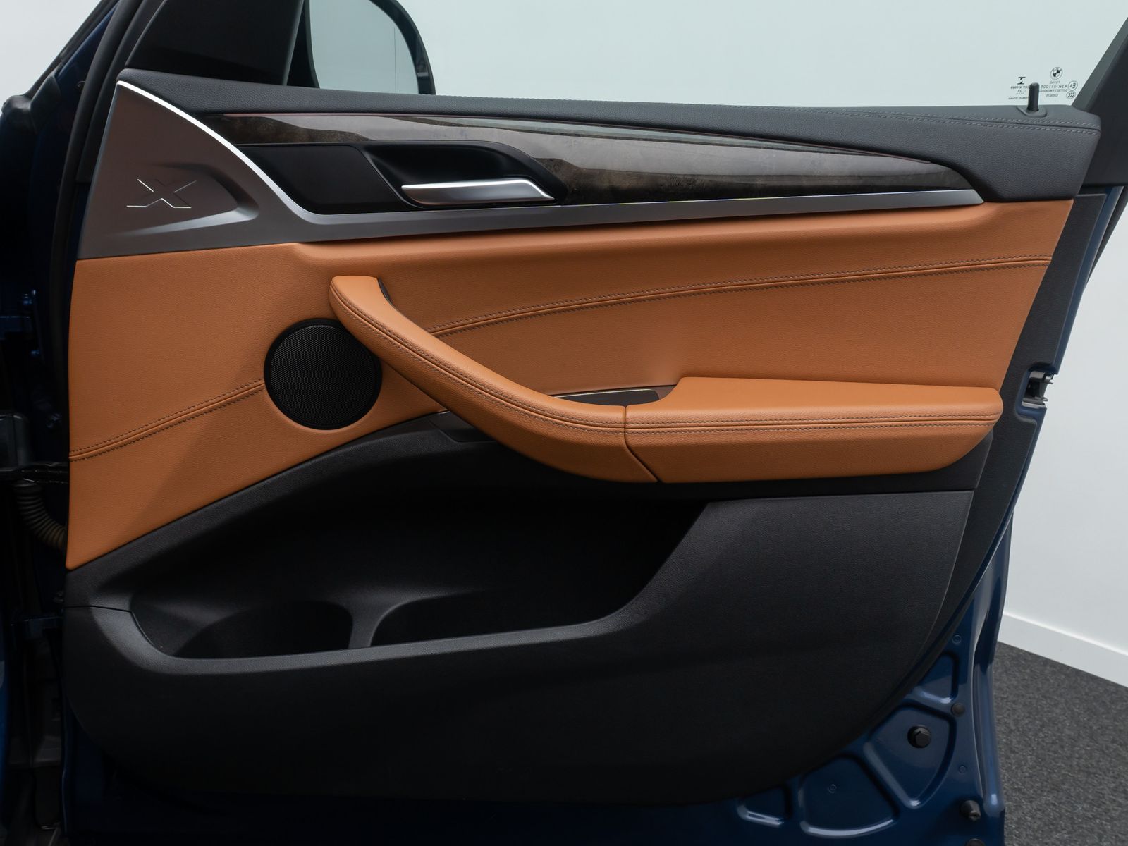 Fahrzeugabbildung BMW X3 xD20d LuxuryLine Alarm DAB Sport Leder 19Zoll