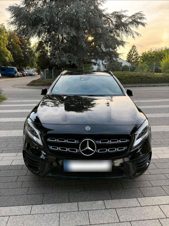 Image of Mercedes-Benz GLA 200
