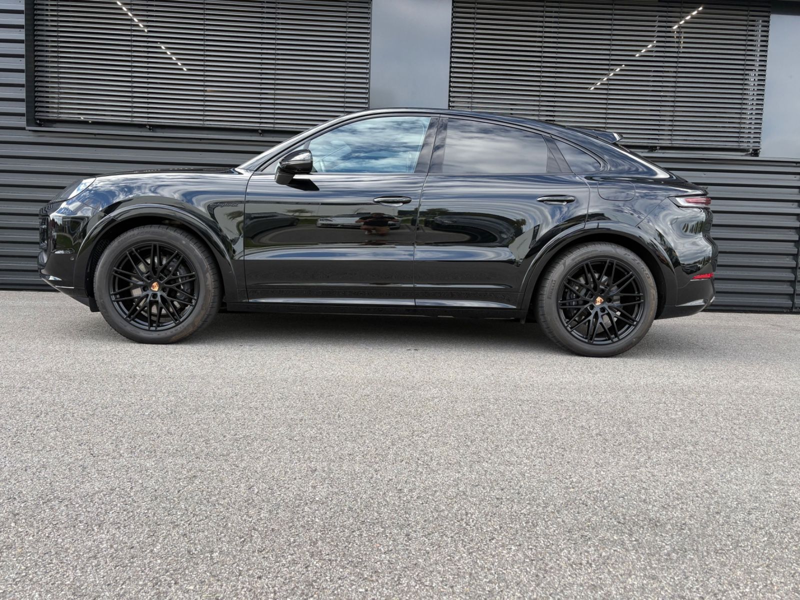 Porsche Cayenne Coupe E-Hybrid Black-ABGAS-SPORTDESIGN