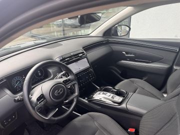 Hyundai TUCSON - 12