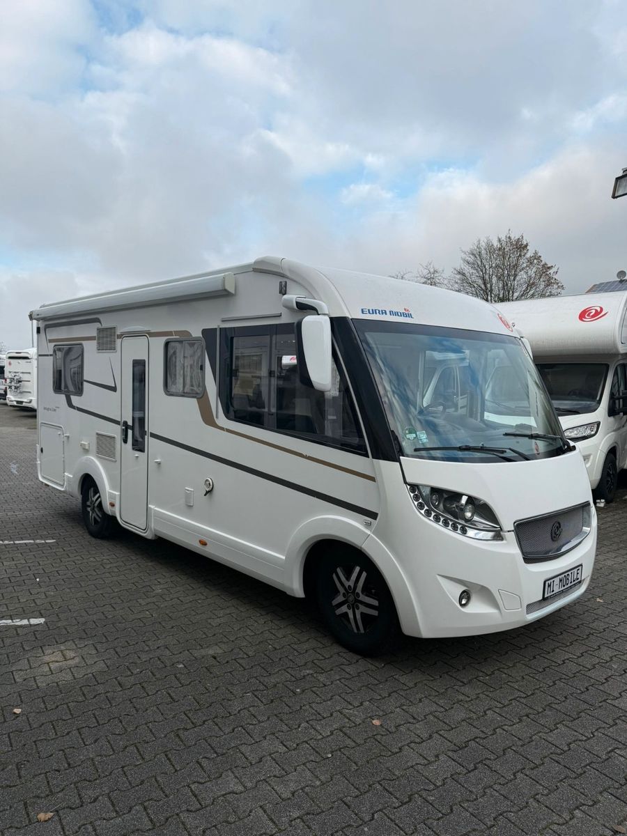 Fahrzeugabbildung Eura Mobil Integra Line 675 SB *Jung gebrauchter*