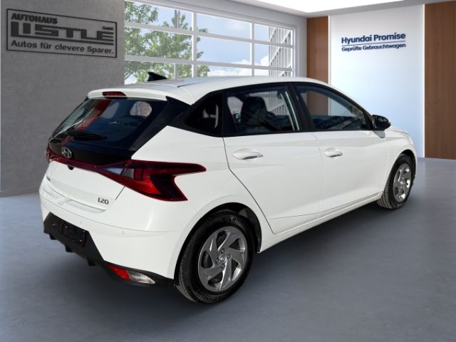 Fahrzeugabbildung Hyundai i20 Essential 1.0 T-GDI +CARPLAY+TEMPOMAT+SHZ+RF