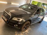 Audi Q5 2.0 TFSI quattro +BI-XENON+PANO+LEDER+AHK+NAV - Audi Q5 mit Benzin-Antrieb