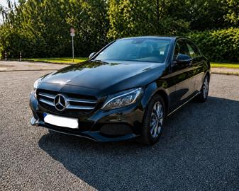 صورة 4 لـ 2017 Mercedes-BENZ C 220