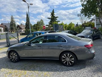 Mercedes E 300 - 2