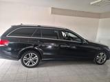Mercedes-Benz Mercedes E-Klasse w1212 c 200 - Mercedes-Benz W121