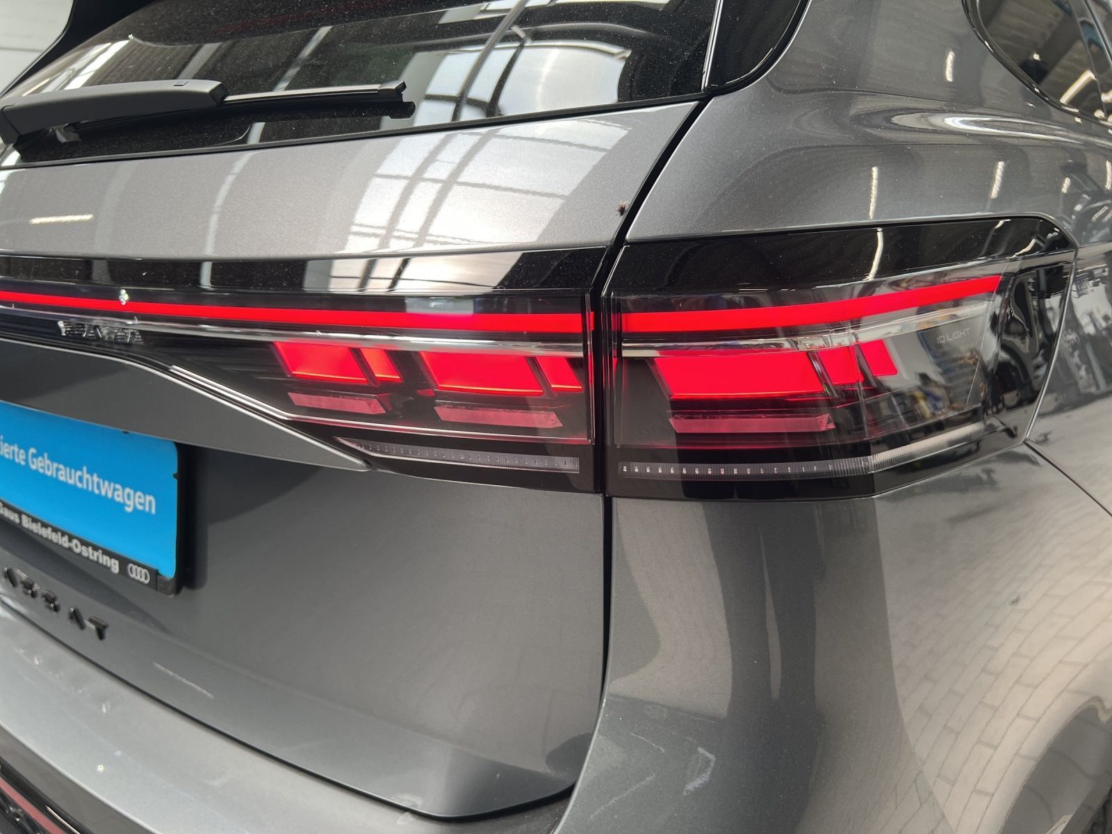 Passat Variant R-Line 1.5 TSI eHybrid AHK*Pano