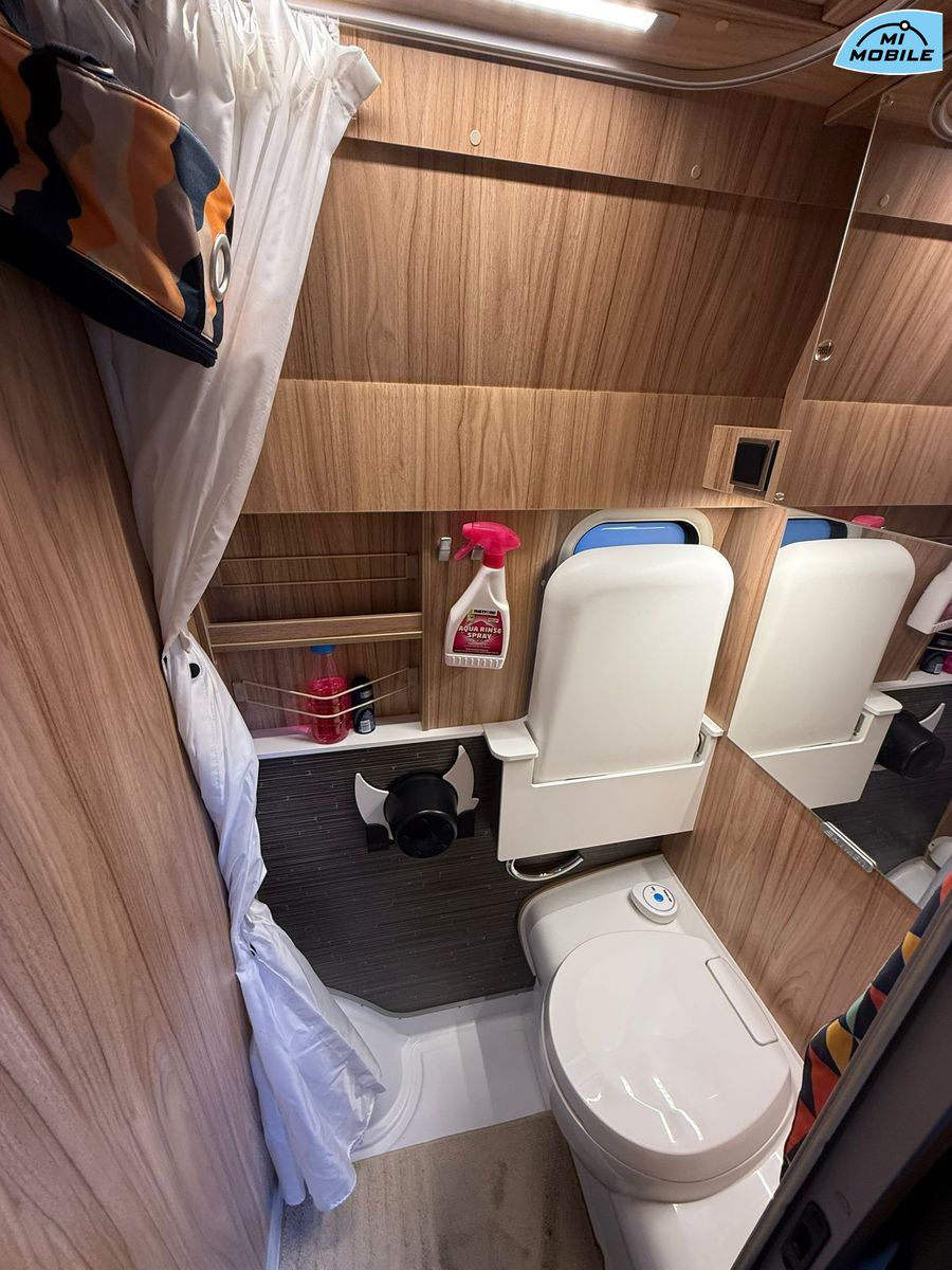 Fahrzeugabbildung HYMER-ERIBA Grand Canyon S Cross Over