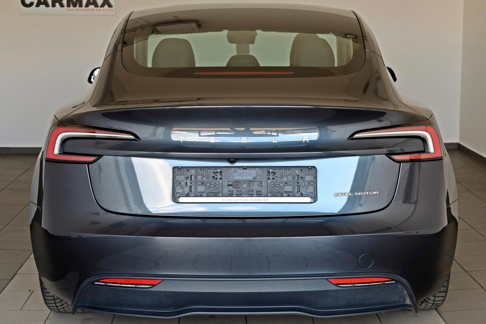 Fahrzeugabbildung Tesla Model 3 Long Range Dual AWD,Navi,Kamera,Panorama