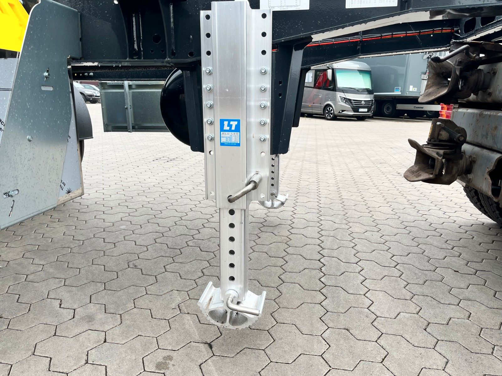 Fahrzeugabbildung D-TEC Tankchassis  Sofort Verfügbar