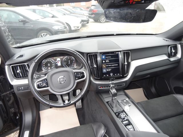 Fahrzeugabbildung Volvo XC 60 R Design AWD/Pano/Kamera/Virtual/1.Hand/