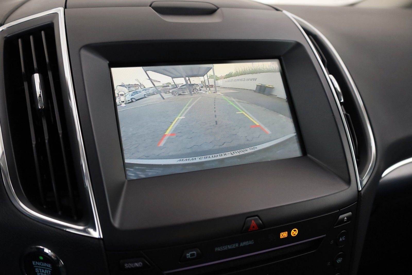 Fahrzeugabbildung Ford S-MAX Titanium 7 Si,Navi,LED,SH,PDC,Kamera,AHK